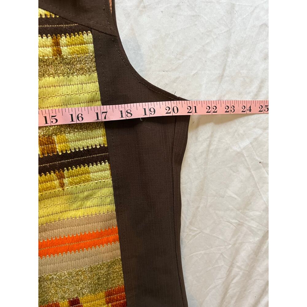 Vintage 70s Dagger Collar Vest Mens 44 Medium Large Tapestry Boho Southwestern - Picture 4 of 8